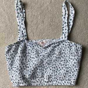 PacSun Floral Crop Top
